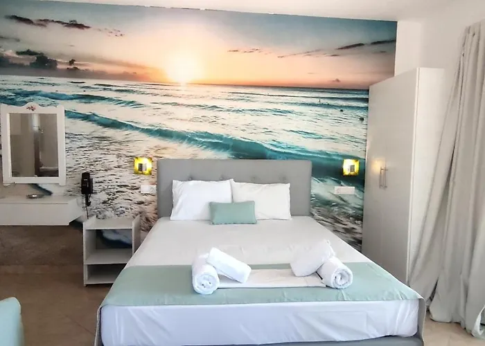 Francesca Apartahotel Potos