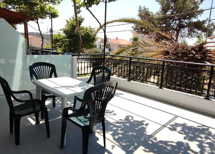 Francesca Apartahotel 3*