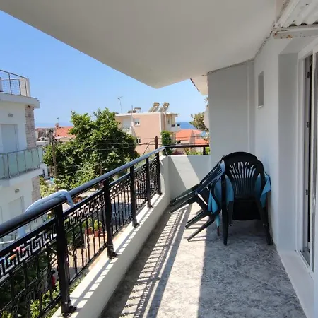 アパートホテル Francesca 3*